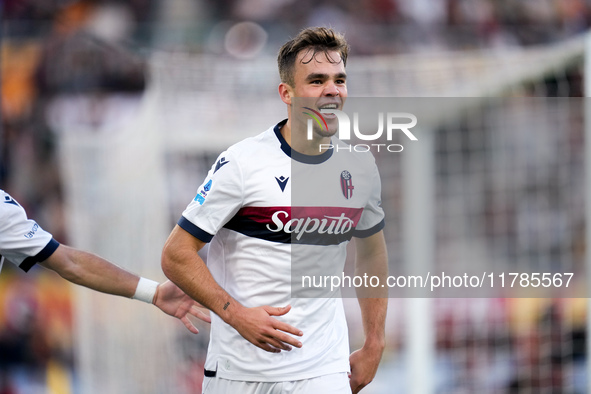 Thijs Dallinga of Bologna FC celebrates after scoring third goal later disallowed by VAR during the Serie A Enilive match between AS Roma an...