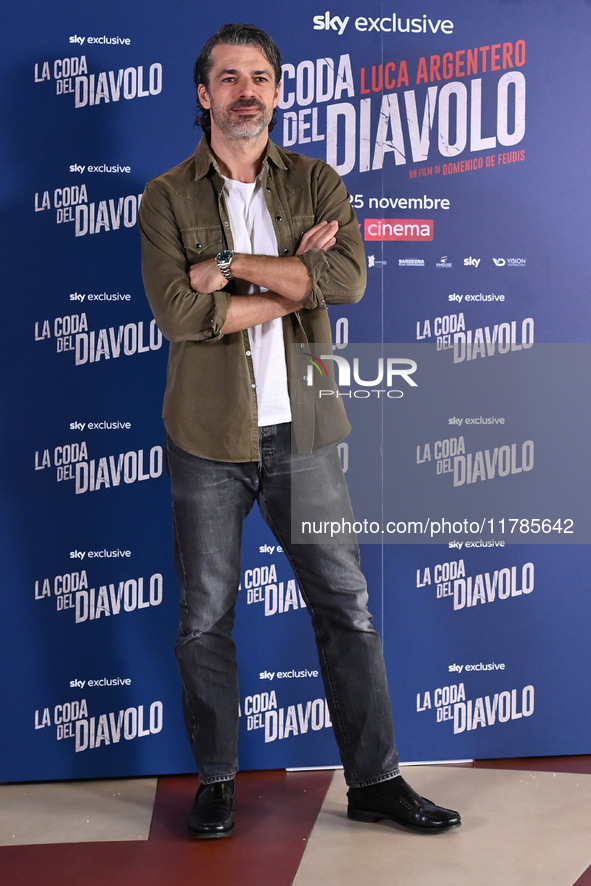 Luca Argentero attends the photocall for ''La Coda del Diavolo'' at Cinema Barberini in Rome, Italy, on November 11, 2024 