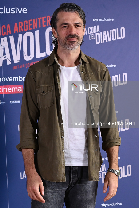 Luca Argentero attends the photocall for ''La Coda del Diavolo'' at Cinema Barberini in Rome, Italy, on November 11, 2024 