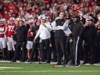 Wisconsin Badgers Head Coach Luke Fickell and the Wisconsin Badgers sideline react to a penalty as they take on the Oregon Ducks at Camp Ran...