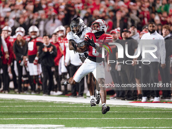 Wisconsin Badgers wide receiver Vinny Anthony II #8 catches a long pass against the Oregon Ducks at Camp Randall Stadium in Madison, Wiscons...