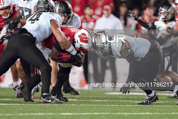 Wisconsin Badgers running back Tawee Walker #3 finds the hole against the Oregon Ducks defense at Camp Randall Stadium in Madison, Wisconsin...