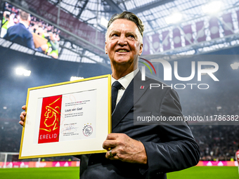 AFC Ajax Amsterdam legend trainer Louis van Gaal is an honorary member of AFC Ajax during the match between Ajax Legends and Real Madrid Leg...