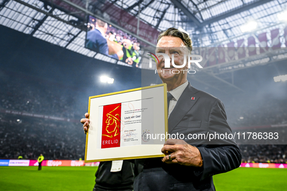 AFC Ajax Amsterdam legend trainer Louis van Gaal is an honorary member of AFC Ajax during the match between Ajax Legends and Real Madrid Leg...