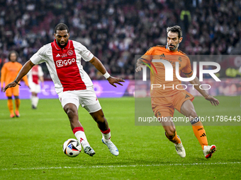 AFC Ajax Amsterdam legend Ryan Babel and Real Madrid CF legend Fernando Sanz participate in the match between Ajax Legends and Real Madrid L...