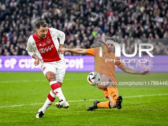 AFC Ajax Amsterdam legend Shota Arveladze and Real Madrid CF legend Antonio Nunez participate in the match between Ajax Legends and Real Mad...