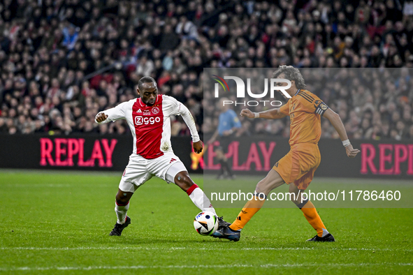 AFC Ajax Amsterdam legend Eyong Enoh and Real Madrid CF legend Jose Amavisca participate in the match between Ajax Legends and Real Madrid L...