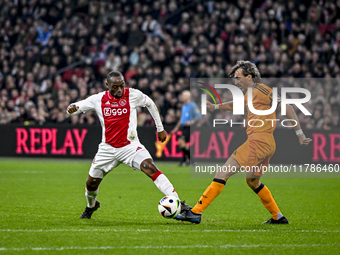 AFC Ajax Amsterdam legend Eyong Enoh and Real Madrid CF legend Jose Amavisca participate in the match between Ajax Legends and Real Madrid L...