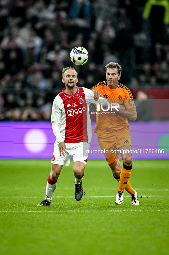 AFC Ajax Amsterdam legend Siem de Jong and Real Madrid CF legend Francisco Pavon participate in the match between Ajax Legends and Real Madr...