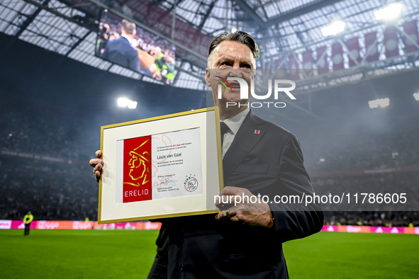 AFC Ajax Amsterdam legend trainer Louis van Gaal is an honorary member of AFC Ajax during the match between Ajax Legends and Real Madrid Leg...