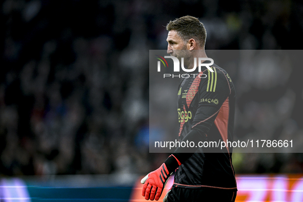 AFC Ajax Amsterdam legend goalkeeper Maarten Stekelenburg participates in the match between Ajax Legends and Real Madrid Legends at the Joha...