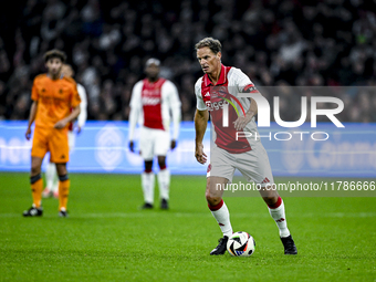 AFC Ajax Amsterdam legend Frank de Boer participates in the match between Ajax Legends and Real Madrid Legends at the Johan Cruijff ArenA fo...