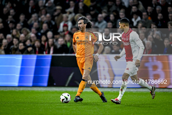 Real Madrid CF legend player Jose Amavisca and AFC Ajax Amsterdam legend player Ricardo van Rhijn participate in the match between Ajax Lege...