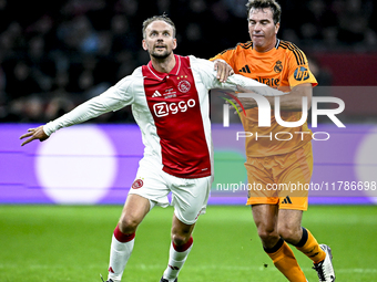 AFC Ajax Amsterdam legend Siem de Jong and Real Madrid CF legend Francisco Pavon participate in the match between Ajax Legends and Real Madr...