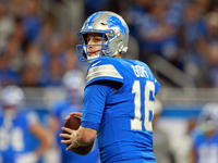 DETROIT,MICHIGAN-NOVEMBER17:  Quarterback Jared Goff (16) of the Detroit Lions looks to pass the ball during a game between the Detroit Lion...