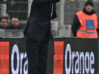 Luciano Spalletti coaches Italy during the UEFA Nations League Matchday 6 match between Italy and France at the San Siro Stadium in Milan, I...