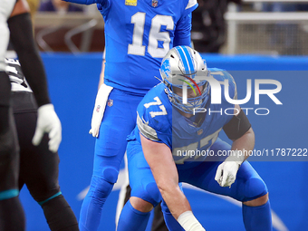 DETROIT,MICHIGAN-NOVEMBER17:  Quarterback Jared Goff (16) of the Detroit Lions calls a play as center Frank Ragnow (77) of the Detroit Lions...