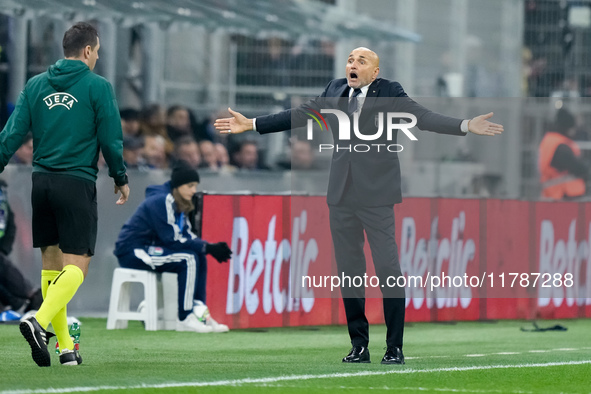 Luciano Spalletti head coach of Italy looks dejected during the UEFA Nations League 2024/25 League A Group 2 match between Italy and France...