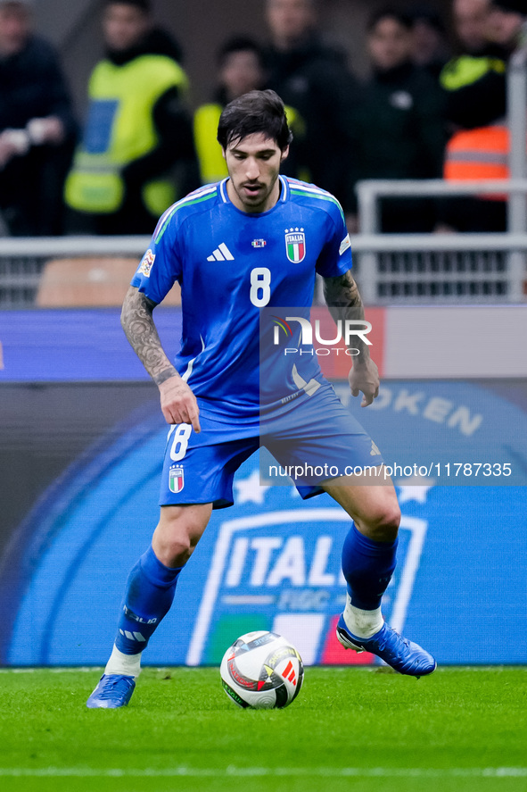 Sandro Tonali of Italy during the UEFA Nations League 2024/25 League A Group 2 match between Italy and France at Stadio Giuseppe Meazza on N...