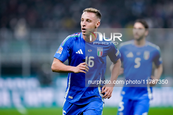 Davide Frattesi of Italy during the UEFA Nations League 2024/25 League A Group 2 match between Italy and France at Stadio Giuseppe Meazza on...