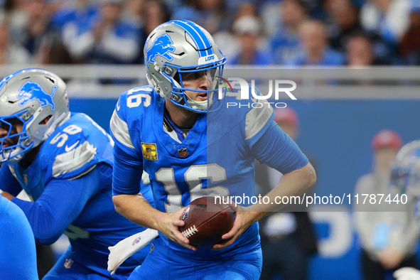 DETROIT,MICHIGAN-November 17: Detroit Lions quarterback Jared Goff (16) looks to pass during the second half of an NFL football game between...