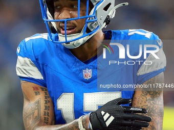 DETROIT,MICHIGAN-NOVEMBER17:  Wide receiver Tim Patrick (17) of the Detroit Lions communicates with a coach between plays during a game betw...