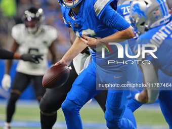 DETROIT,MICHIGAN-November 17: Detroit Lions quarterback Jared Goff (16) looks to pass during the second half of an NFL football game between...