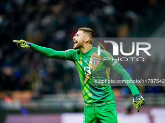 Guglielmo Vicario of Italy during the UEFA Nations League 2024/25 League A Group 2 match between Italy and France at Stadio Giuseppe Meazza...