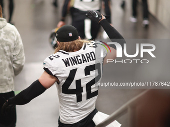 DETROIT,MICHIGAN-November 17: Jacksonville Jaguars players head to the field during an NFL football game between the Jacksonville Jaguars an...