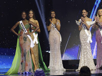 (L-R) Miss Nigeria Chidimma Adetshina, Miss Russia Valentina Alekseeva, Miss Chile Emilia Dides, Miss Thailand Opal Suchata Chuangsri, and M...