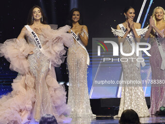 (L-R) Miss Mexico Maria Fernanda Beltran, Miss Chile Emilia Dides, Miss Thailand Opal Suchata Chuangsri, and Miss Denmark Victoria Kjaer The...