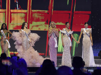 (L-R) Miss Nigeria Chidimma Adetshina, Miss Mexico Maria Fernanda Beltran, Miss Denmark Victoria Kjaer Theilvi, Miss Thailand Opal Suchata C...