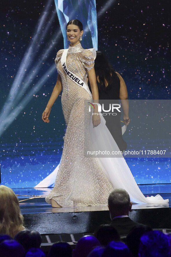 Miss Venezuela Ileana Marquez participates in the 73rd Miss Universe Pageant Competition show at Mexico City Arena in Mexico City, Mexico, o...