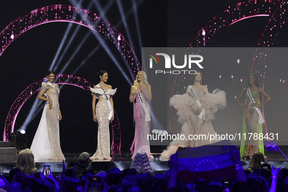 (Left to Right) Miss Venezuela Ileana Marquez, Miss Thailand Opal Suchata Chuangsri, Miss Denmark Victoria Kjaer Theilvi, Miss Mexico Maria...