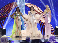 (L-R Miss Nigeria Chidimma Adetshina, Miss Mexico Maria Fernanda Beltran, and Miss Denmark Victoria Kjaer Theilvi participate in The 73rd Mi...