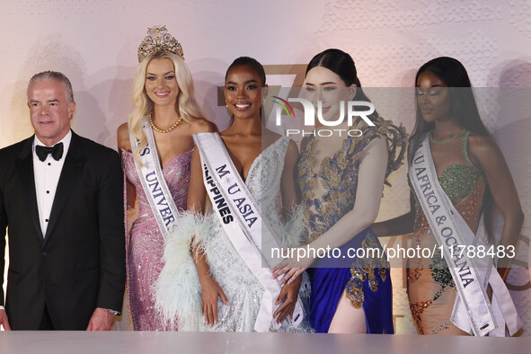 (L-R) Raul Rocha Cantu, Miss Denmark Victoria Kjaer, Miss Philippines Chelsea Manalo, Anne Jakkapong Jakrajutatip, and Miss Nigeria Chidimma...