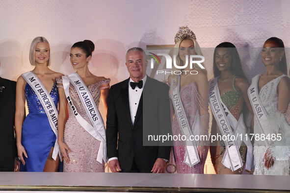 (L-R) Miss Finland Matilda Wirtavuori, Miss Peru Tatiana Calmell, Raul Rocha Cantu, Miss Denmark Victoria Kjaer, and Miss Nigeria Chidimma A...