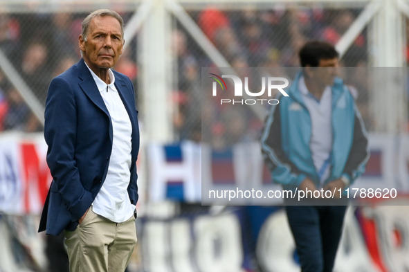 Miguel Angel Russo, coach of San Lorenzo, looks on during a Liga Profesional 2024 match between San Lorenzo and Racing Club at Estadio Pedro...