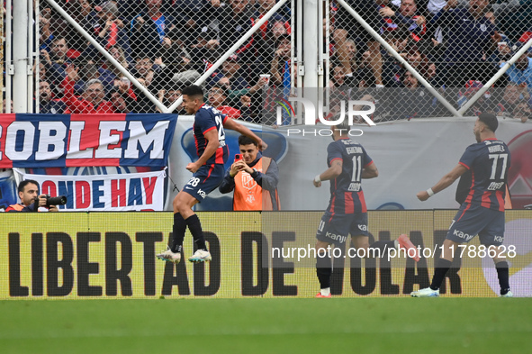 Alexis Cuello of San Lorenzo celebrates after scoring the team's first goal during a Liga Profesional 2024 match between San Lorenzo and Rac...