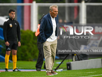 Miguel Angel Russo, coach of San Lorenzo, looks on during a Liga Profesional 2024 match between San Lorenzo and Racing Club at Estadio Pedro...