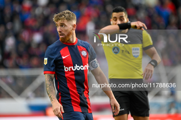 Iker Muniain of San Lorenzo looks on during a Liga Profesional 2024 match between San Lorenzo and Racing Club at Estadio Pedro Bidegain in B...