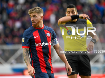 Iker Muniain of San Lorenzo looks on during a Liga Profesional 2024 match between San Lorenzo and Racing Club at Estadio Pedro Bidegain in B...