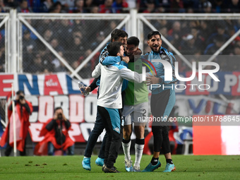 Gustavo Costas, coach of Racing Club, celebrates with his teammates after his team scores a goal during a Liga Profesional 2024 match betwee...