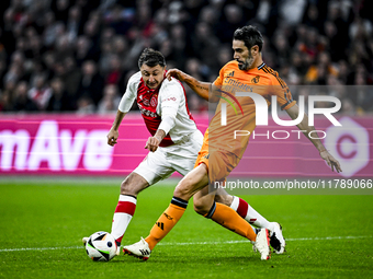 AFC Ajax Amsterdam legend Shota Arveladze and Real Madrid CF legend Antonio Nunez participate in the match between Ajax Legends and Real Mad...