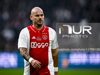 AFC Ajax Amsterdam legend Wesley Sneijder plays during the match between Ajax Legends and Real Madrid Legends at the Johan Cruijff ArenA in...