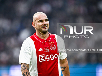 AFC Ajax Amsterdam legend Wesley Sneijder plays during the match between Ajax Legends and Real Madrid Legends at the Johan Cruijff ArenA in...