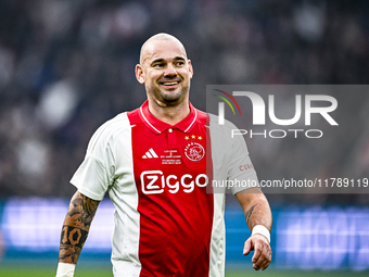 AFC Ajax Amsterdam legend Wesley Sneijder plays during the match between Ajax Legends and Real Madrid Legends at the Johan Cruijff ArenA in...