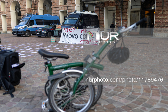 A protest against the reform of the Highway Code takes place in Torino, Italy, on November 18, 2024. The mobilization, which begins on the W...