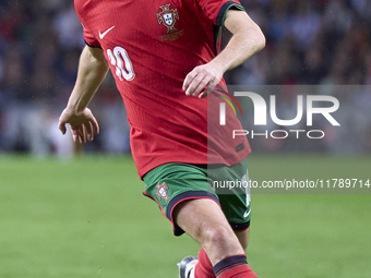 Bernardo Silva of Portugal is in action during the UEFA Nations League 2024/25 League A Group A1 match between Portugal and Poland at Estadi...