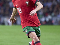 Bernardo Silva of Portugal is in action during the UEFA Nations League 2024/25 League A Group A1 match between Portugal and Poland at Estadi...